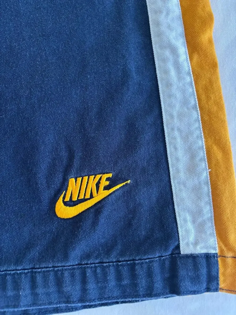 Nike Shorts Size L Navy Blue Yellow White Striped Canvas